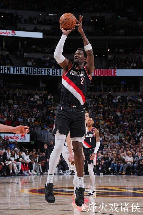 艾顿22+15开拓者力克热火 尼克斯送篮网4连败 艾顿22+15开拓者力克热火 尼克斯送篮网4连败